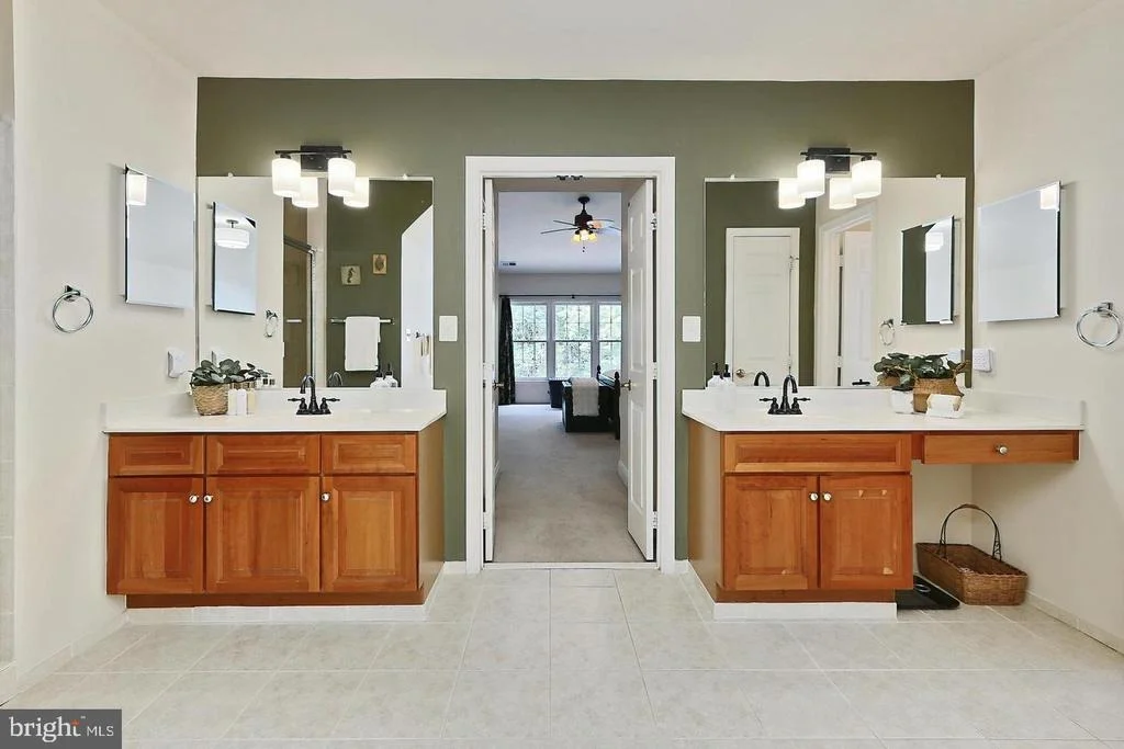Photo of 5749 YEWING WAY