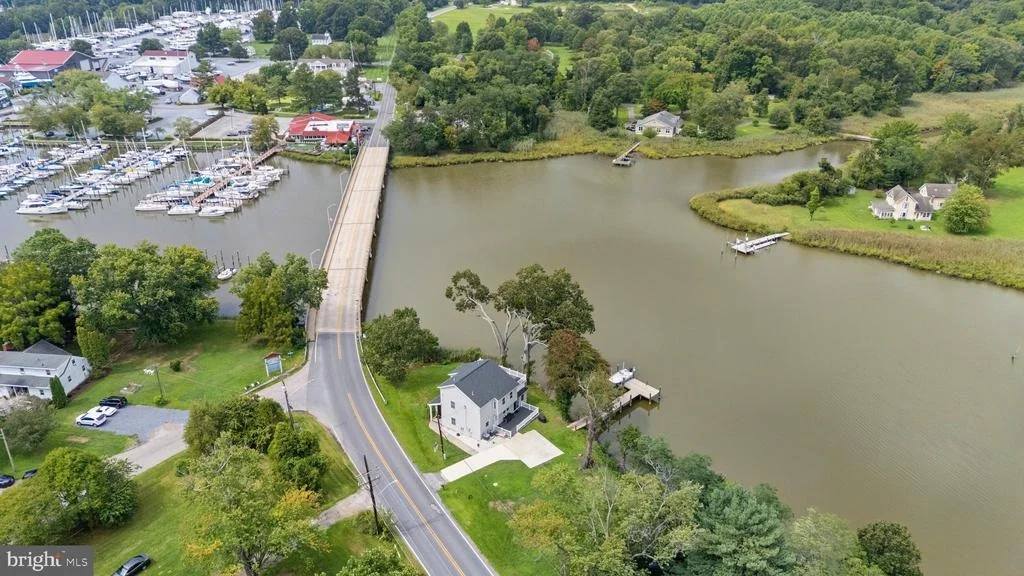Photo of 456 DEALE ROAD
