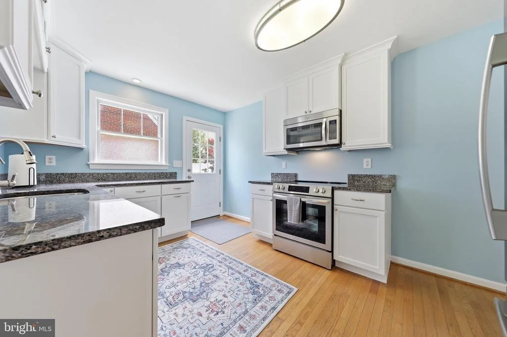 Photo of 412 CARROLL PARKWAY