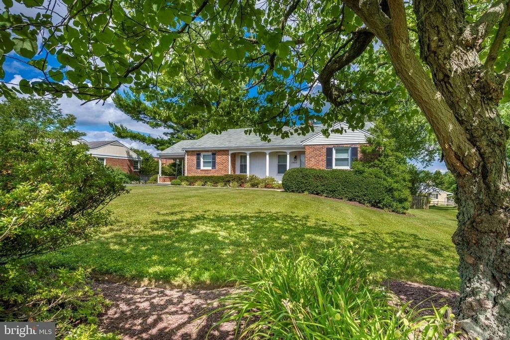 Photo of 25805 RIDGE ROAD