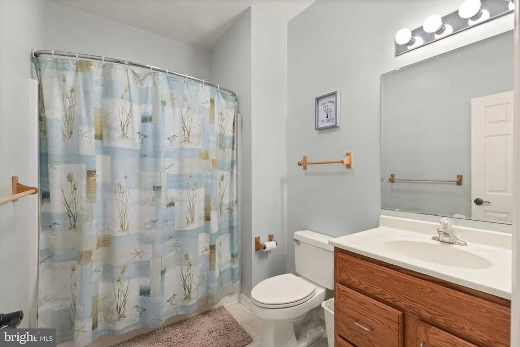 Photo of 32 HAMILTON