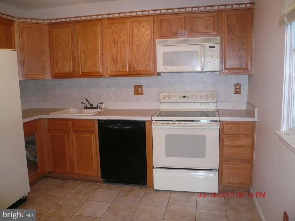 Photo of 7746 MIDDLEGATE COURT