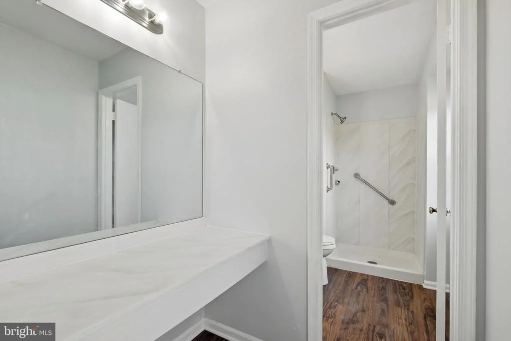 Photo of 11300 FREAS DRIVE
