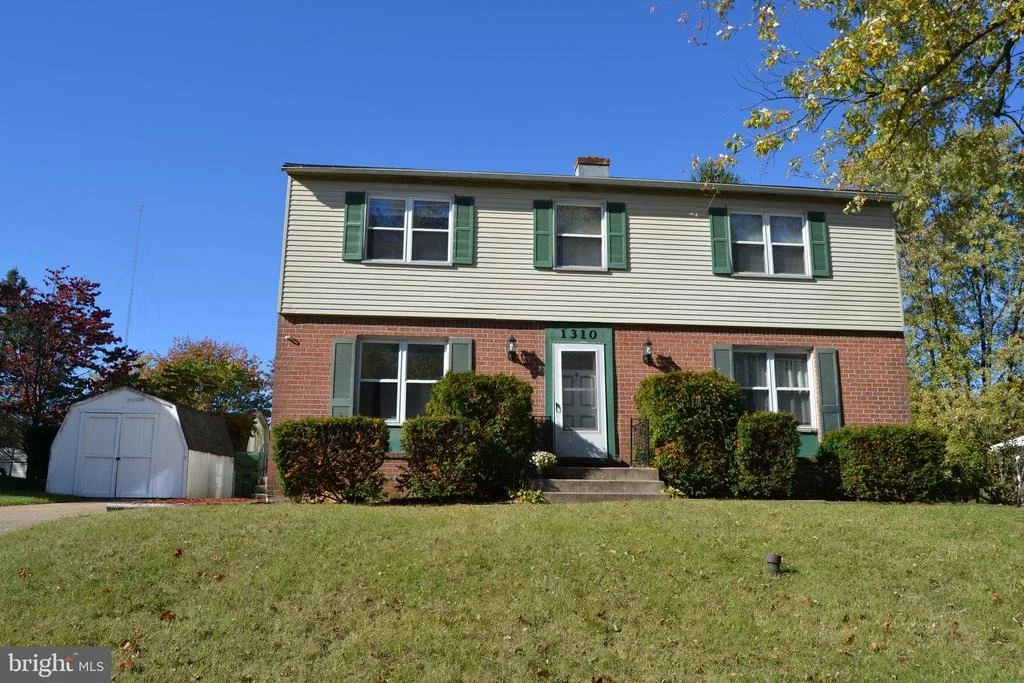 Photo of 1310 N ROLLING ROAD