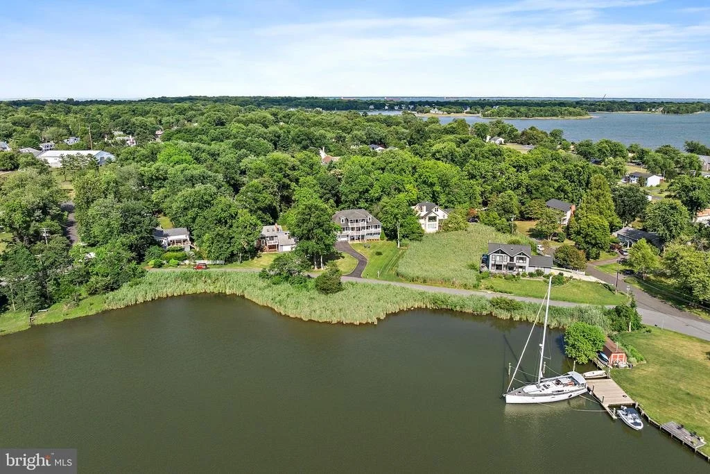 Photo of 621 HARBOR DRIVE