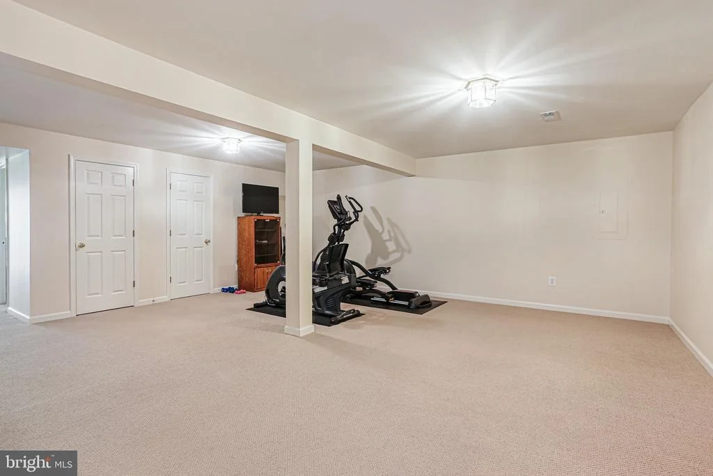 Photo of 9703 ROYAL CREST CIRCLE