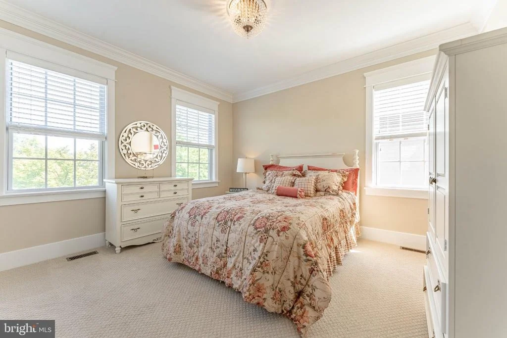 Photo of 305 QUIGLEY DRIVE