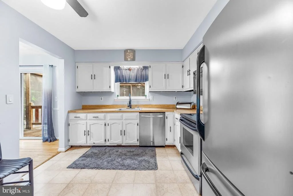 Photo of 1146 CALVERT BEACH ROAD