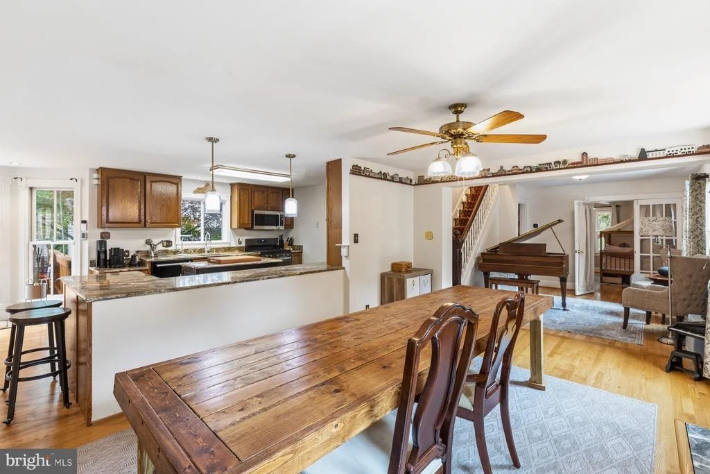Photo of 1105 MONTGOMERY STREET