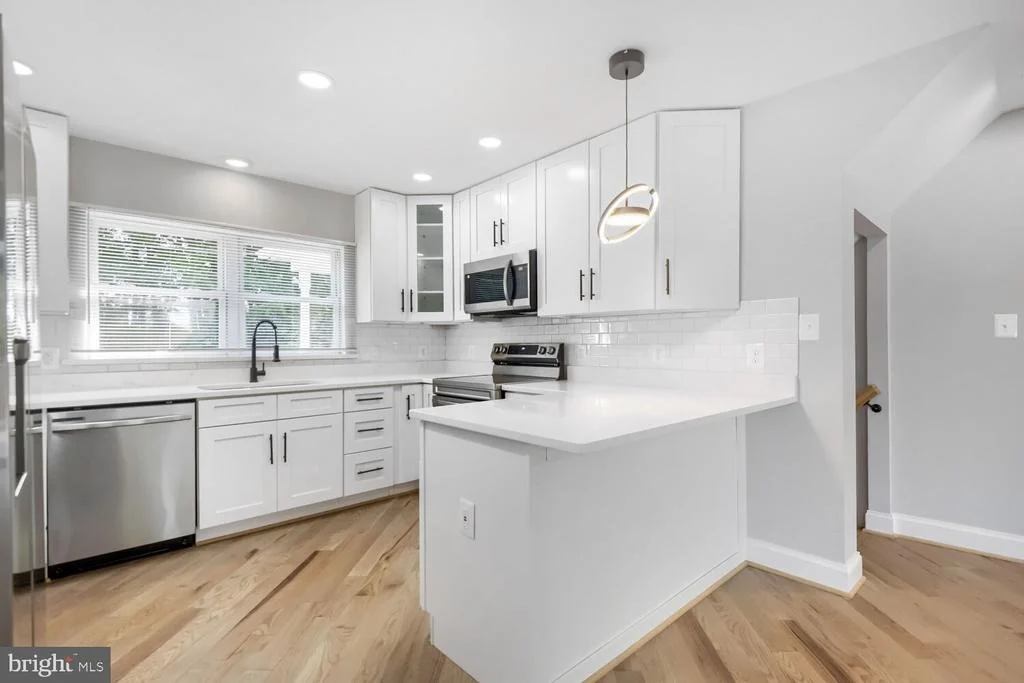 Photo of 4912 RIDGE ROAD
