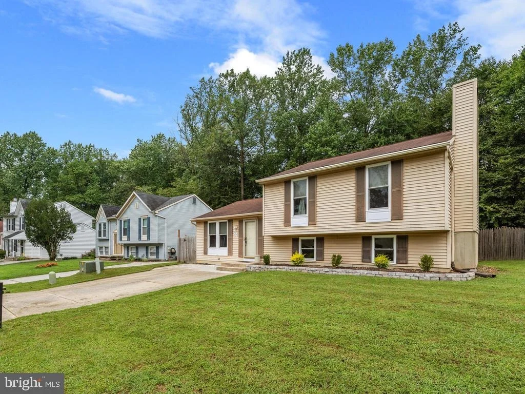 Photo of 8726 FAIRHAVEN PLACE
