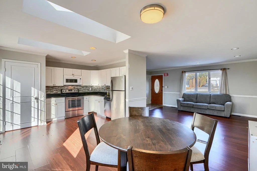 Photo of 10100 LEWIS DRIVE