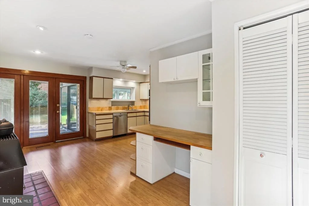 Photo of 816 OLIVE DRIVE