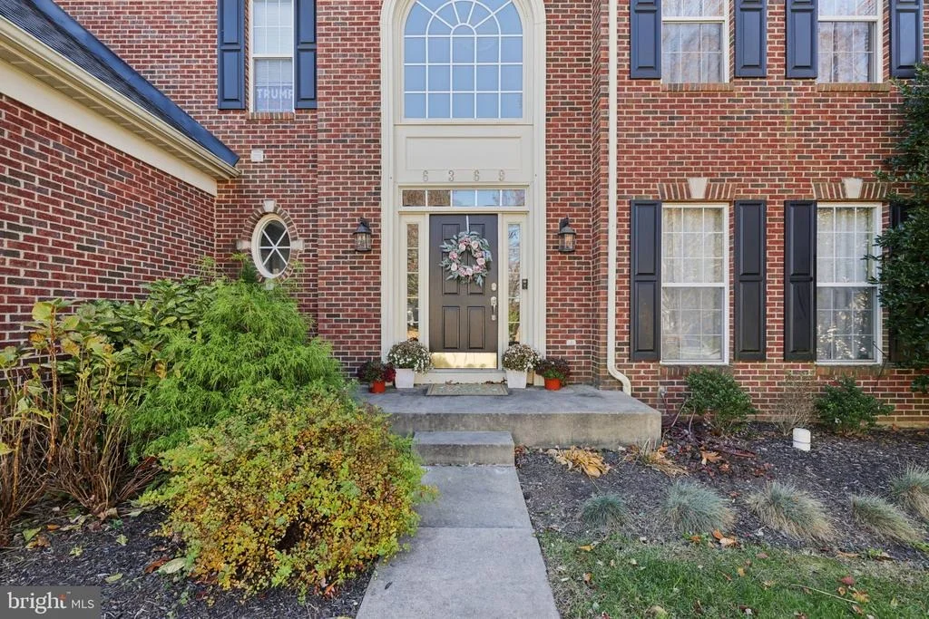 Photo of 6369 CLARIDGE DRIVE N