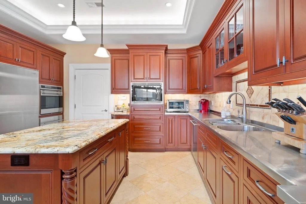 Photo of 206 HARBOR DRIVE