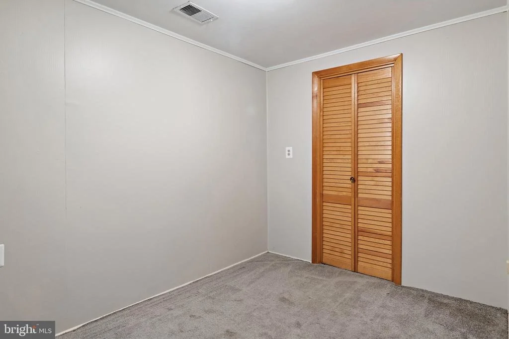 Photo of 970 HIGHPOINT DRIVE