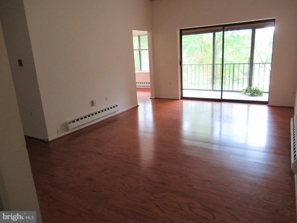 Photo of Unit 863F at 15301 PINE ORCHARD DRIVE