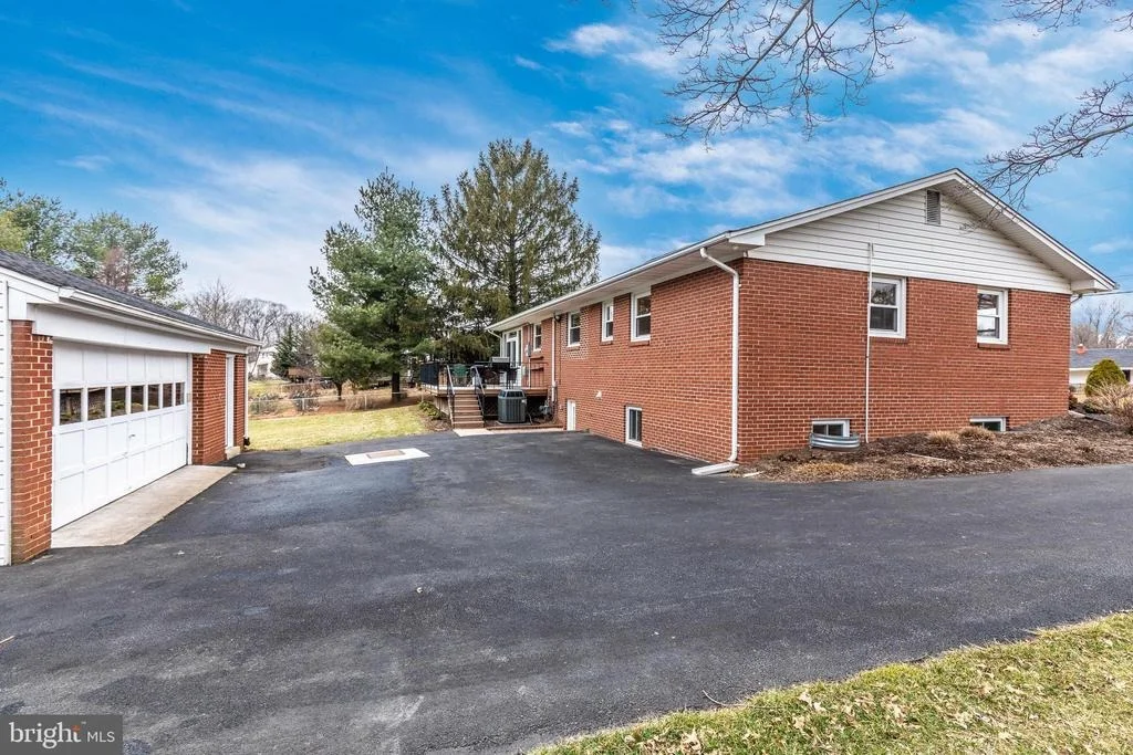 Photo of 12204 GREENRIDGE DRIVE