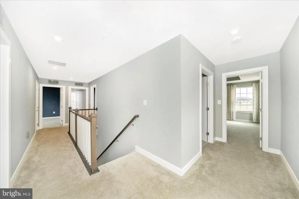 Photo of 904 MIDBROOK LN LANE
