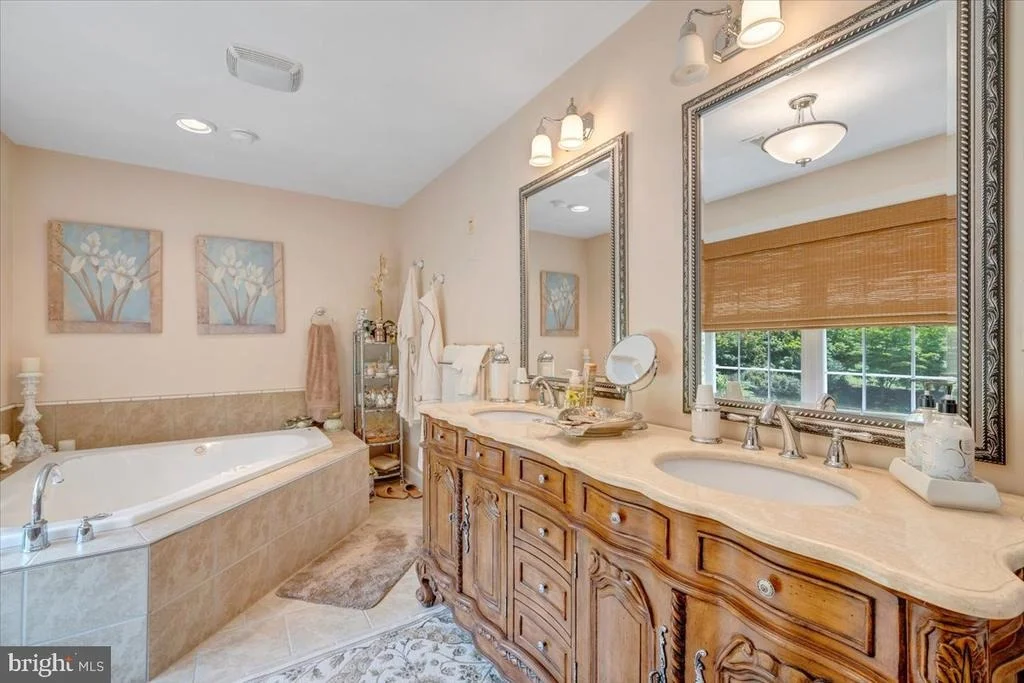 Photo of 2170 LONE IVY ROAD