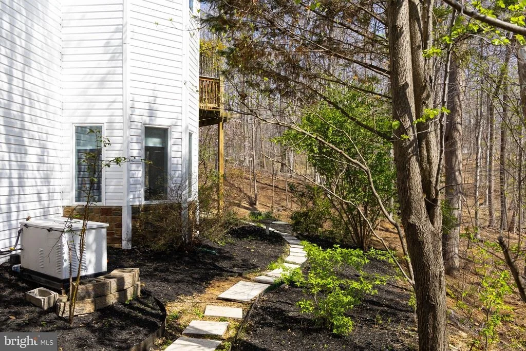 Photo of 8701 SINCLAIR MILL ROAD