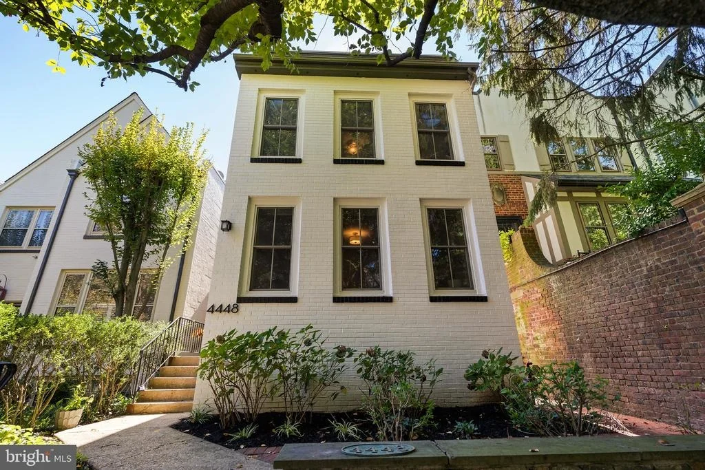Photo of 4448 RESERVOIR ROAD NW
