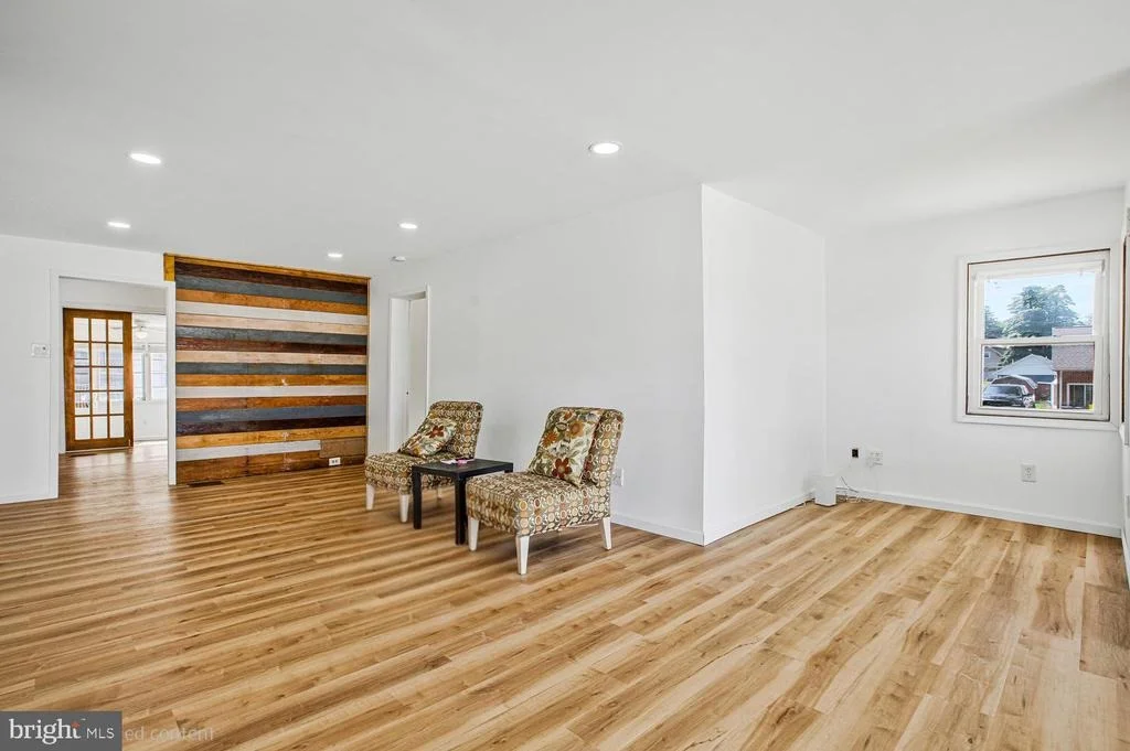 Photo of 7801 WATERVIEW