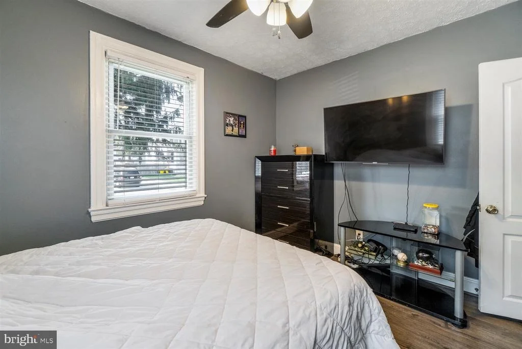 Photo of 110 DORIS AVENUE