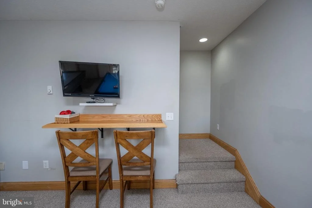 Photo of 723 PINNACLE DRIVE