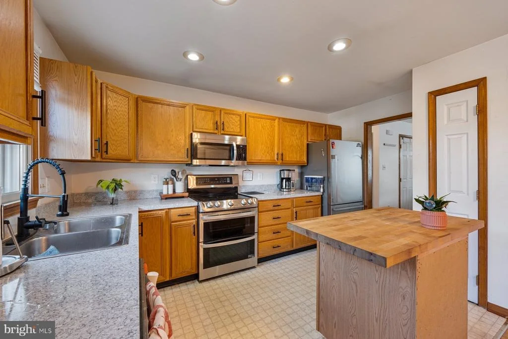 Photo of 65 BYRON DRIVE