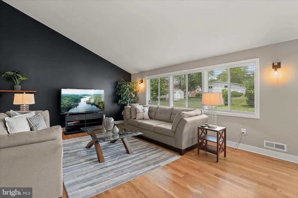 Photo of 7442 RICKSWAY ROAD