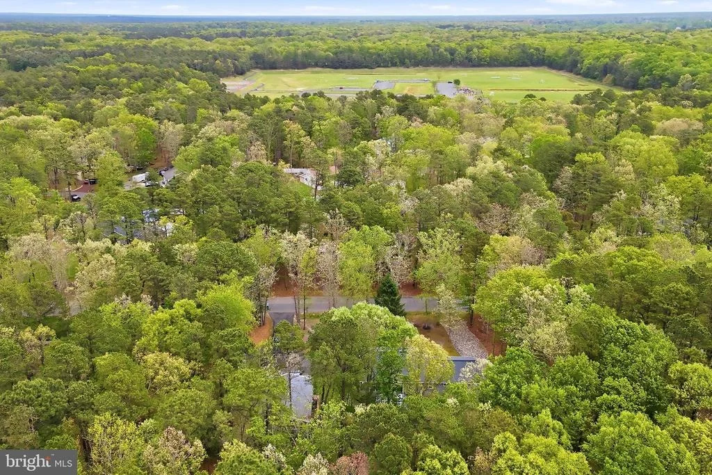 Photo of 33 RED OAK DRIVE