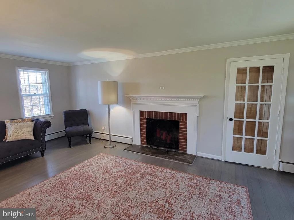 Photo of 18909 MUNCASTER ROAD
