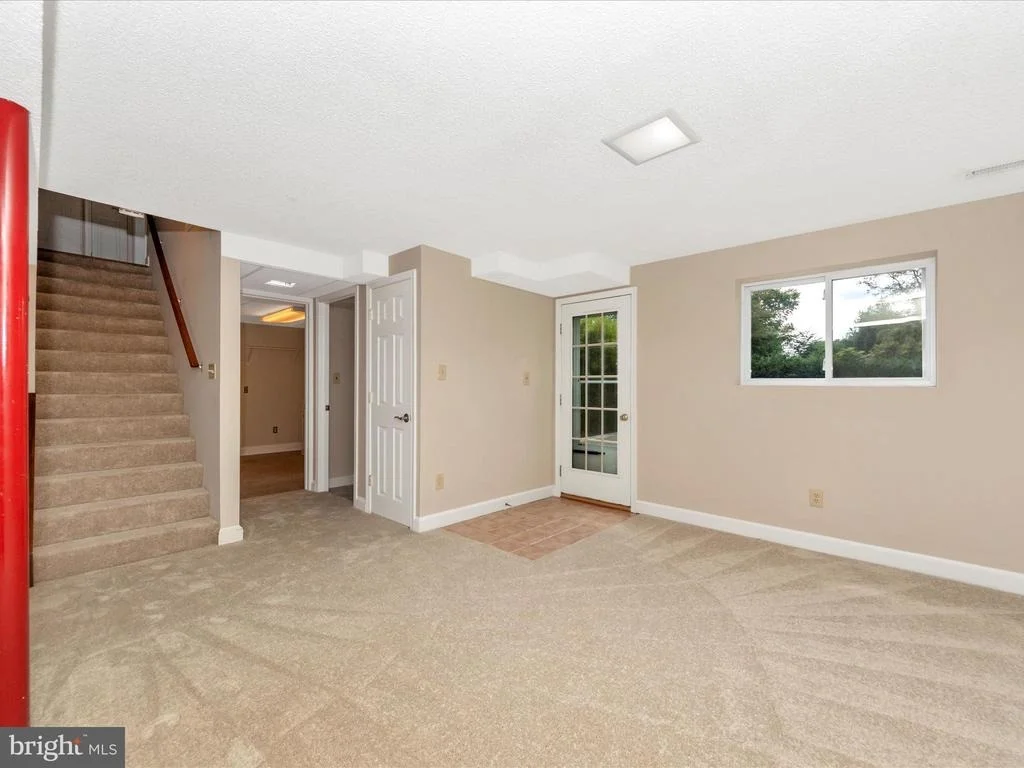 Photo of 19412 MUNCASTER ROAD