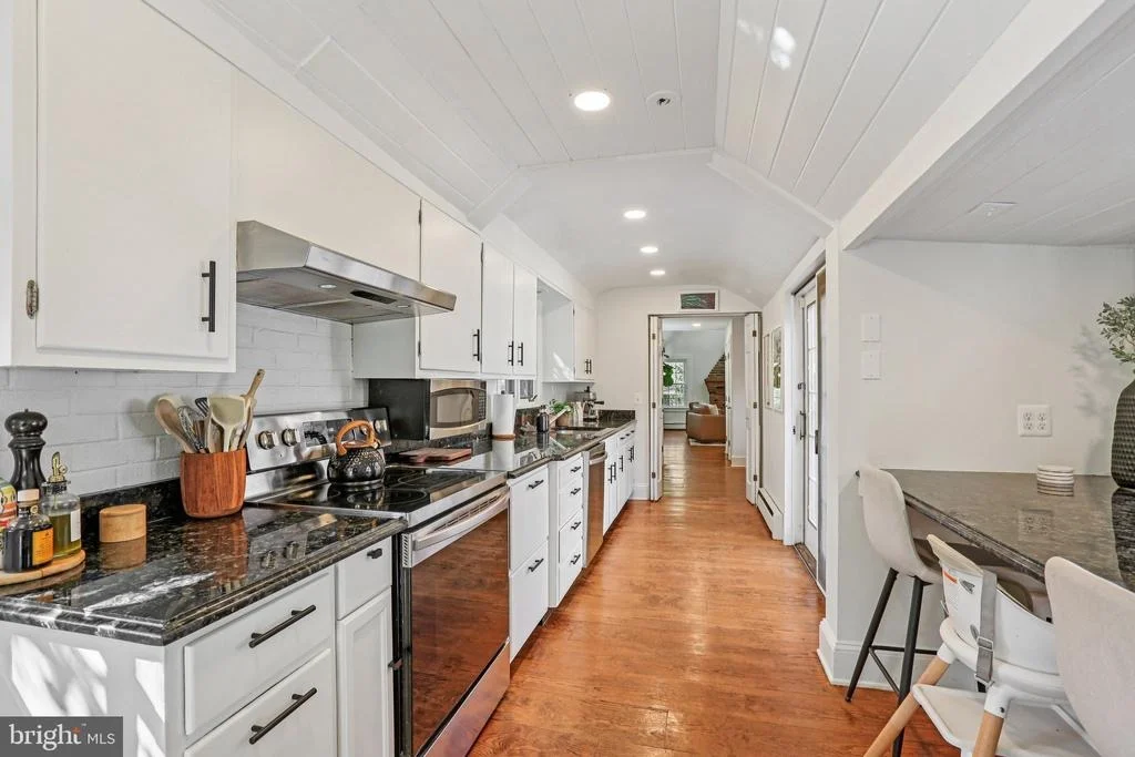 Photo of 1500 WILLOW AVENUE