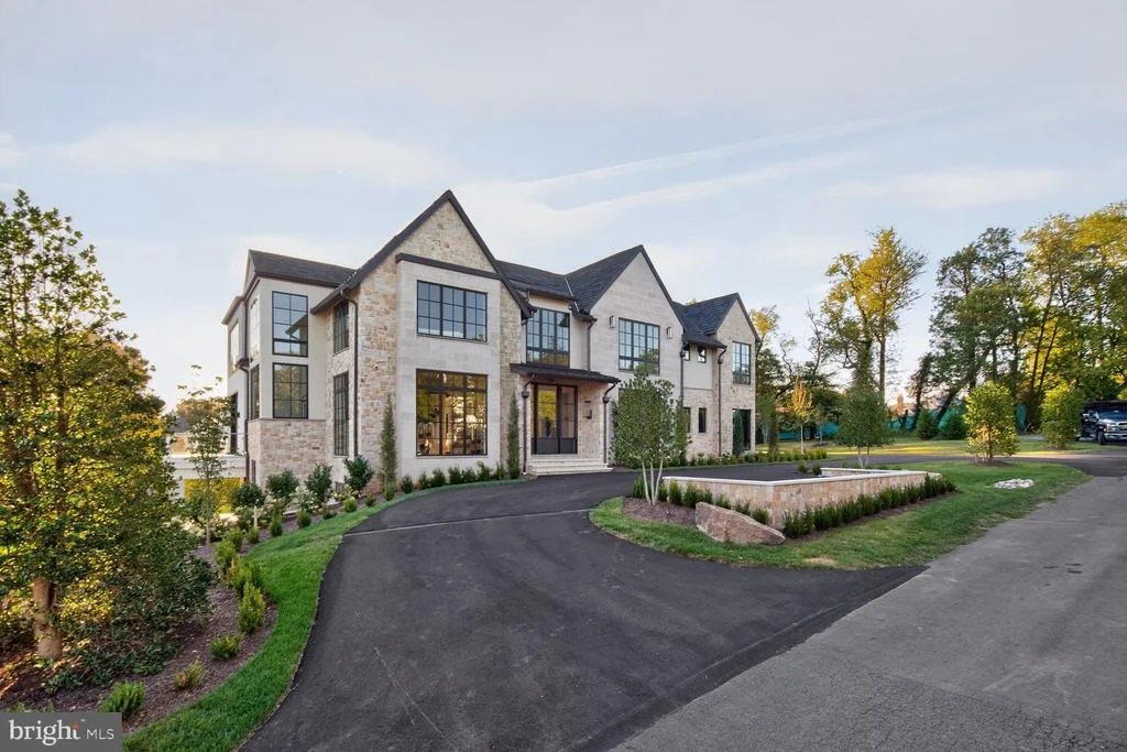 Photo of 1306 BALLANTRAE COURT