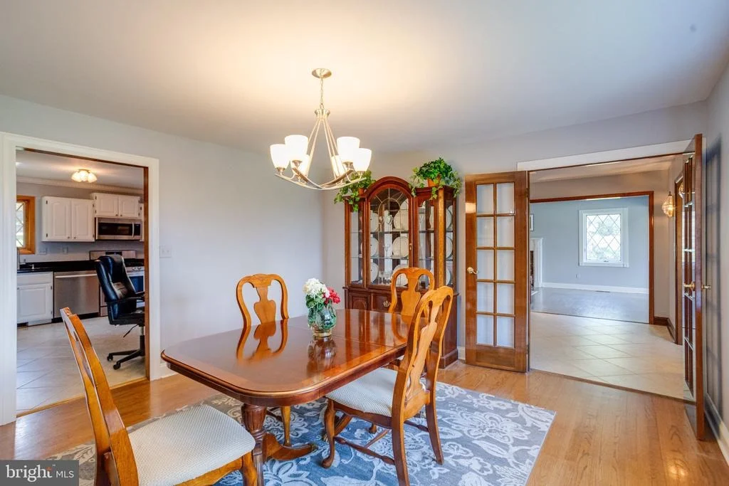 Photo of 2300 KINGS ARMS DRIVE