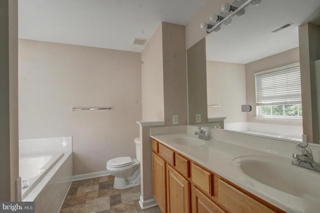 Photo of 252 TINSTONE DRIVE