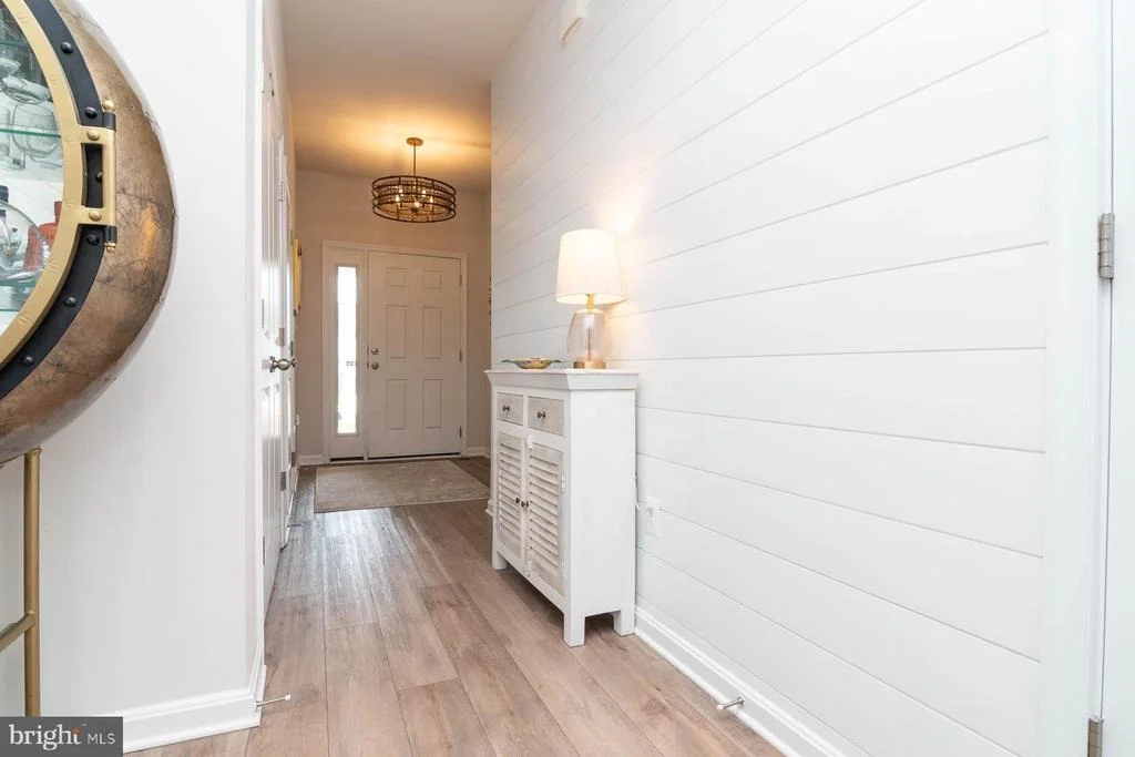 Photo of 25087 TREEVIEW LANE