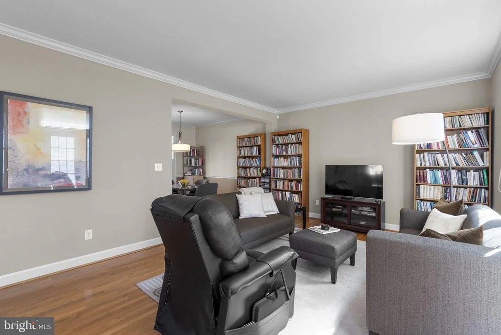 Photo of 353 ALFANDRE MEWS
