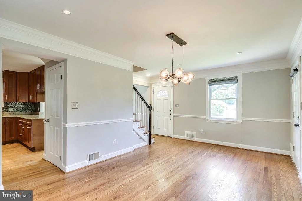 Photo of 505 E SCHUYLER ROAD
