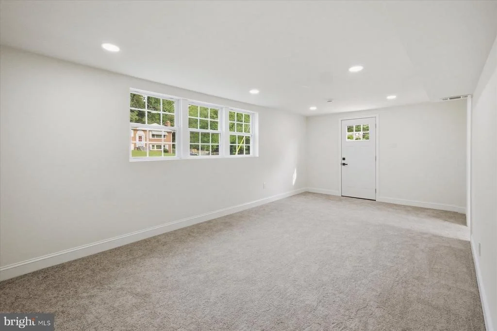 Photo of 9013 PINEHURST DRIVE