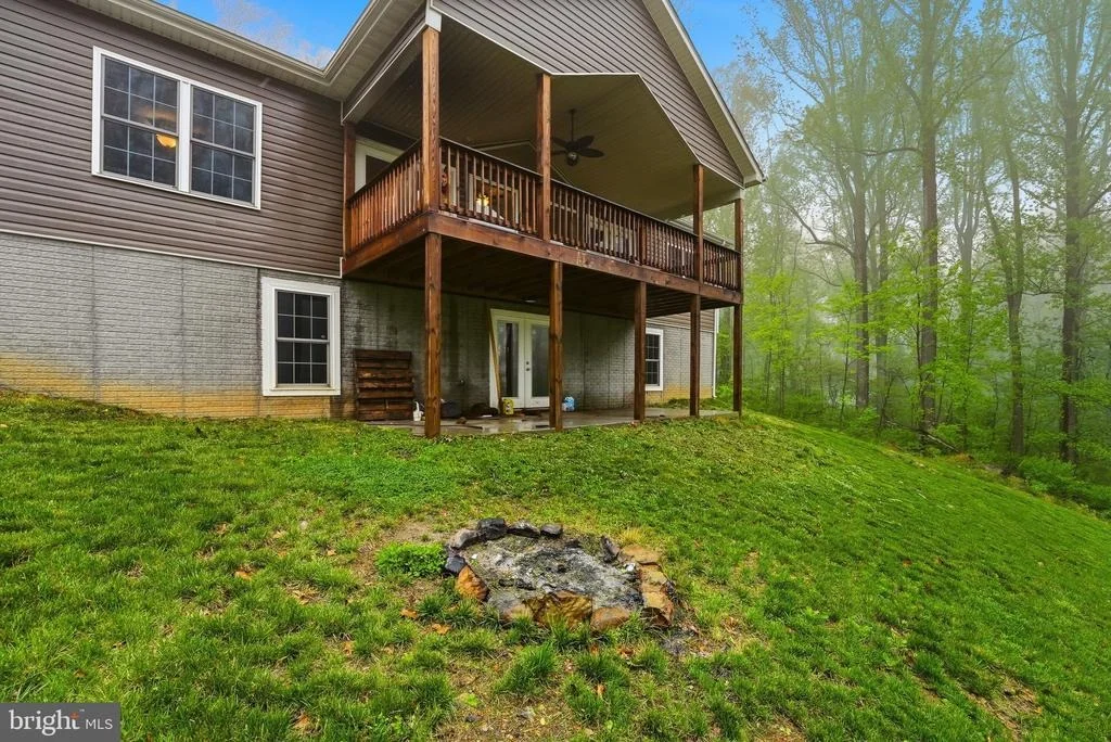 Photo of 1104 HIGH TOP ROAD
