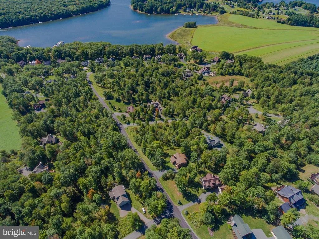 Photo of 4 WILSON CIRCLE