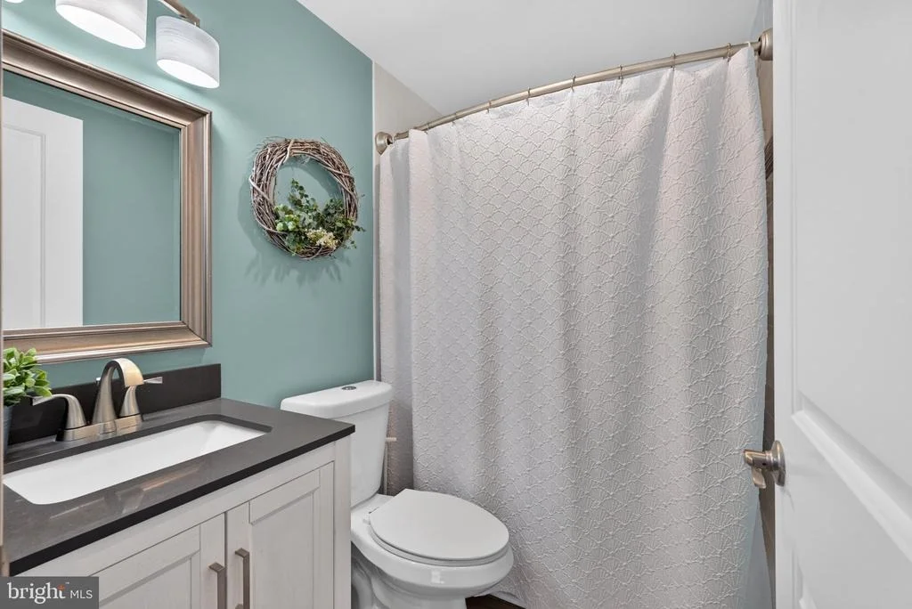 Photo of 2125 MAPLE ROAD