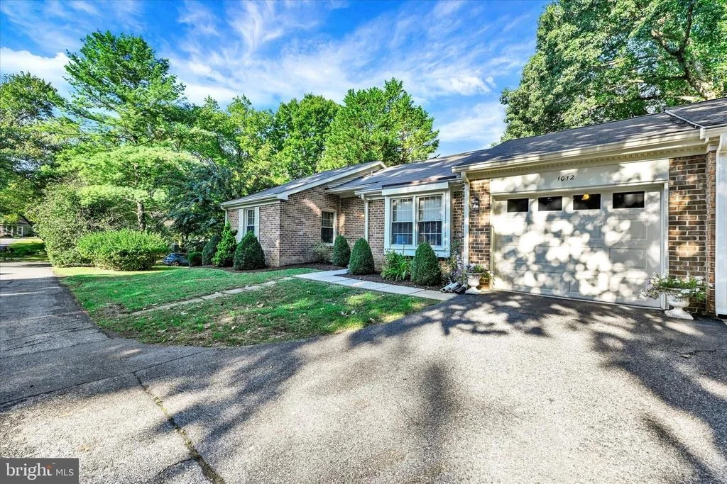 Photo of 1012 MASTLINE DRIVE