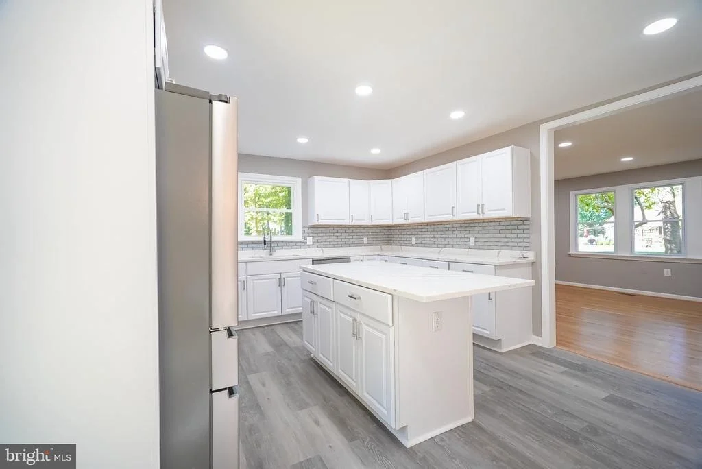 Photo of 4150 BARRETT