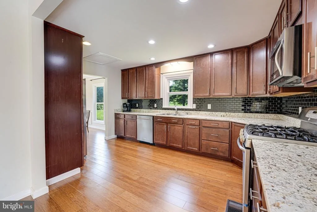 Photo of 8132 HILLCREST DRIVE