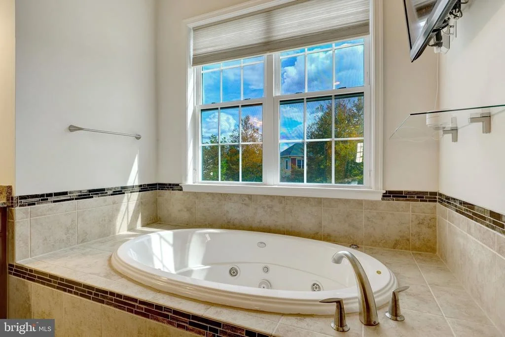 Photo of 24337 EAGLES LANDING PLACE
