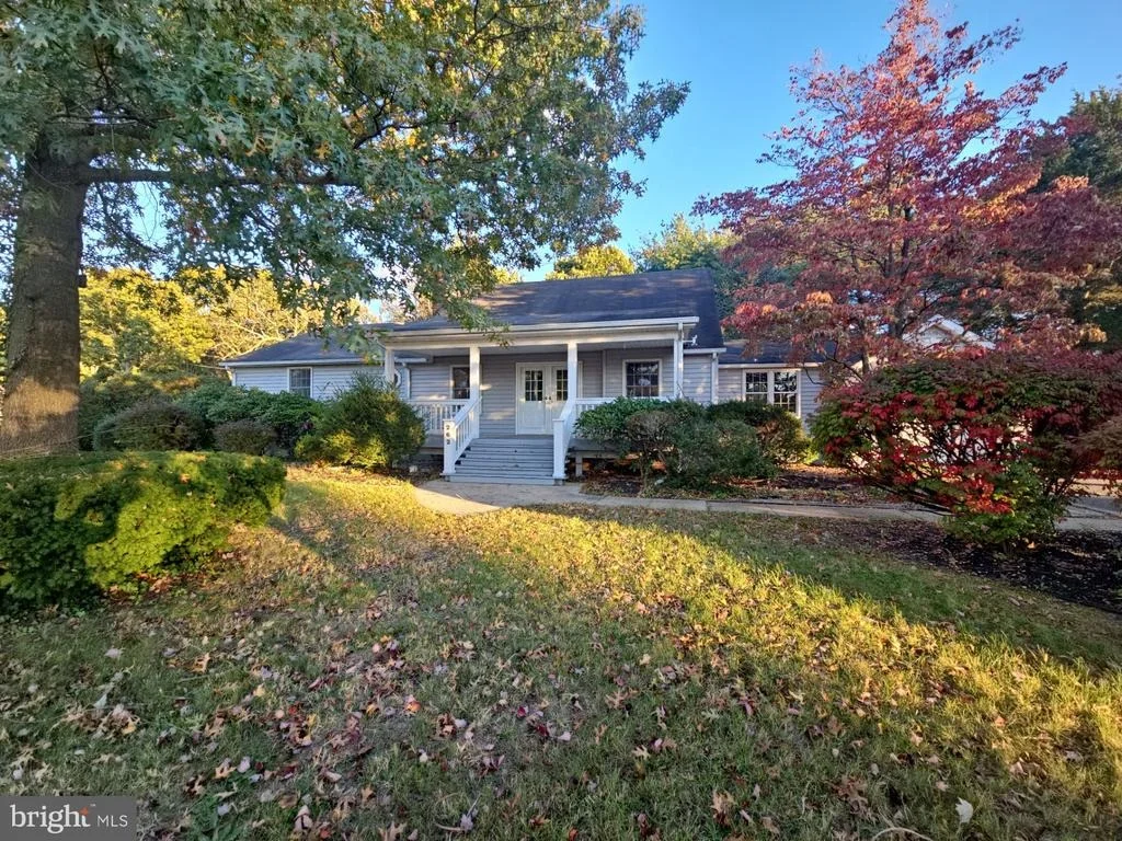 Photo of 262 W PARK DRIVE